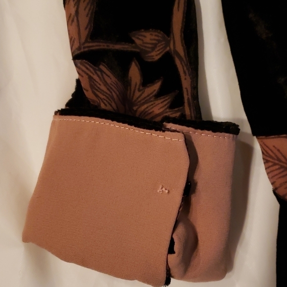 Line & Dot Claudette Top Black Velvet Burnout NWT - Picture 7 of 15